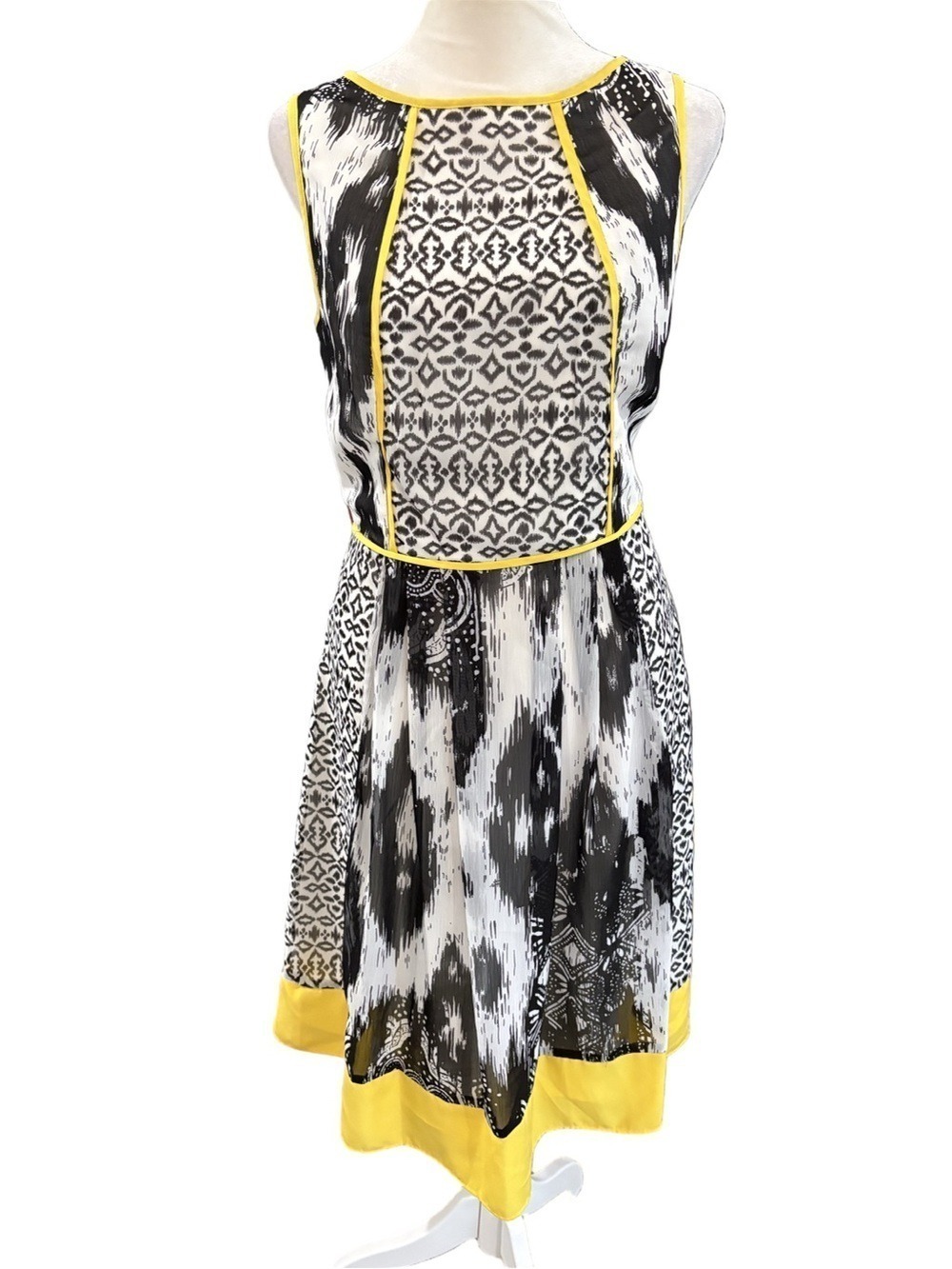 Leslie Fay Sz 10 Sleeveless Black & White Patterned Dress with Yellow Trim NWT